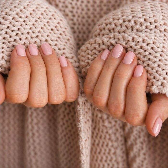 Gelnägel Natur Look 2026: Gepflegte Nägel selbstgemacht