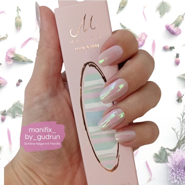 Nageldesign Chrom Effekt: Glänzende Nägel im Trend