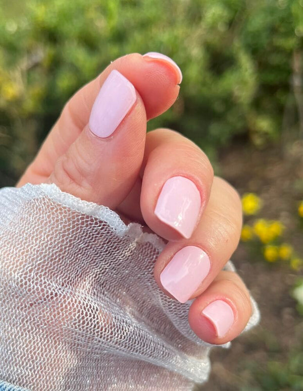 Nail Strengthening with Manifix UV Nail Wraps