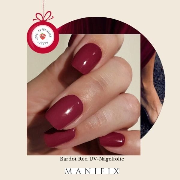 Christmas Nails with UV Nail Wraps: Festive Nail Art Ideas for the Holidays