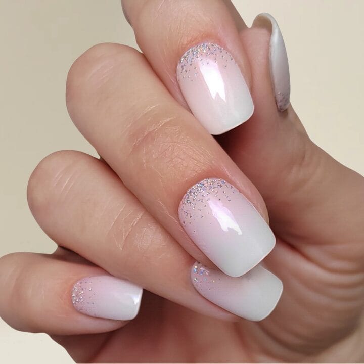 Babyboomer mit Glitzer UV-Nagelfolie