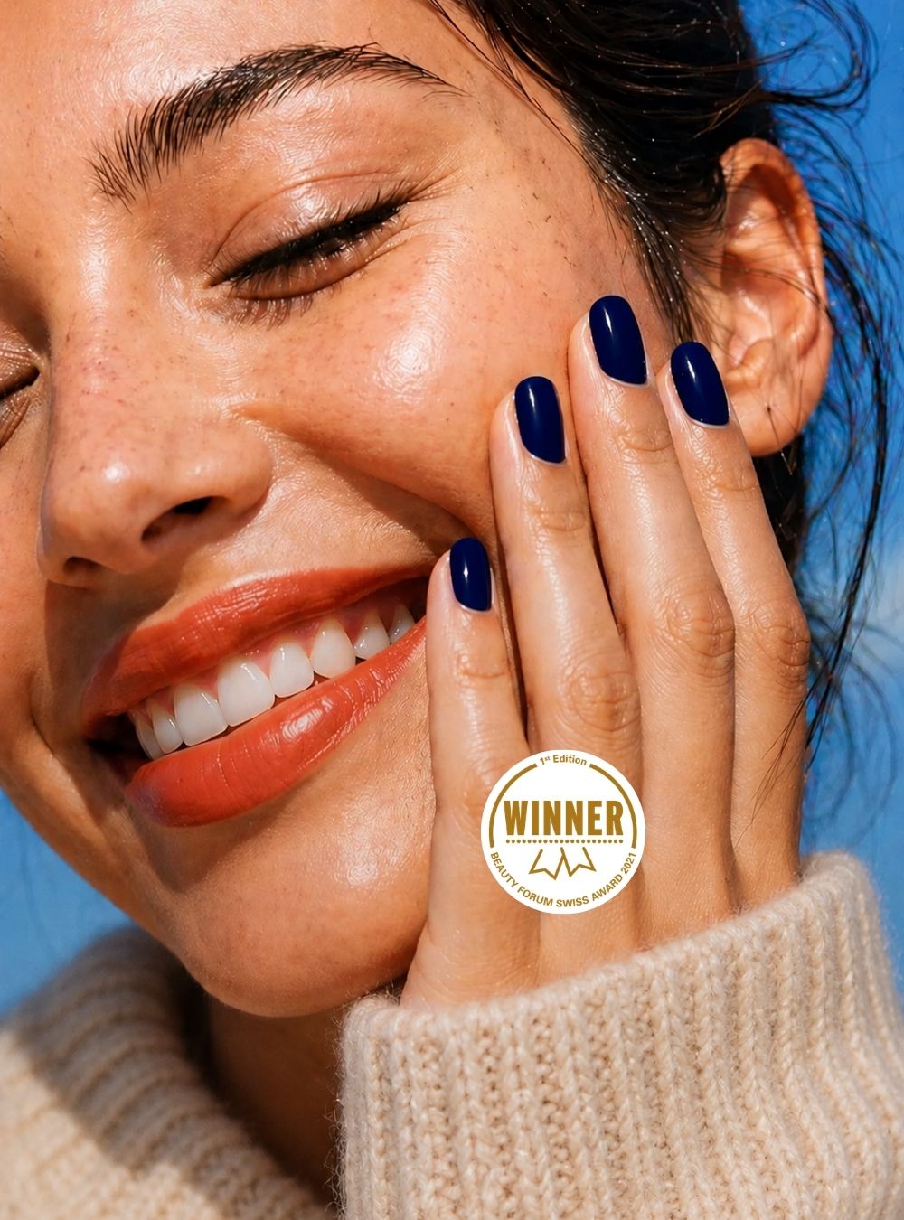 Blaue UV-Nagelfolien