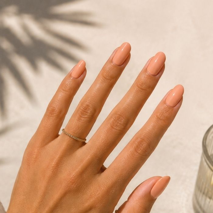 Frühlingsnägel Pastell Handbild mit Bellini Coral UV-Nagelfolien von Manifix