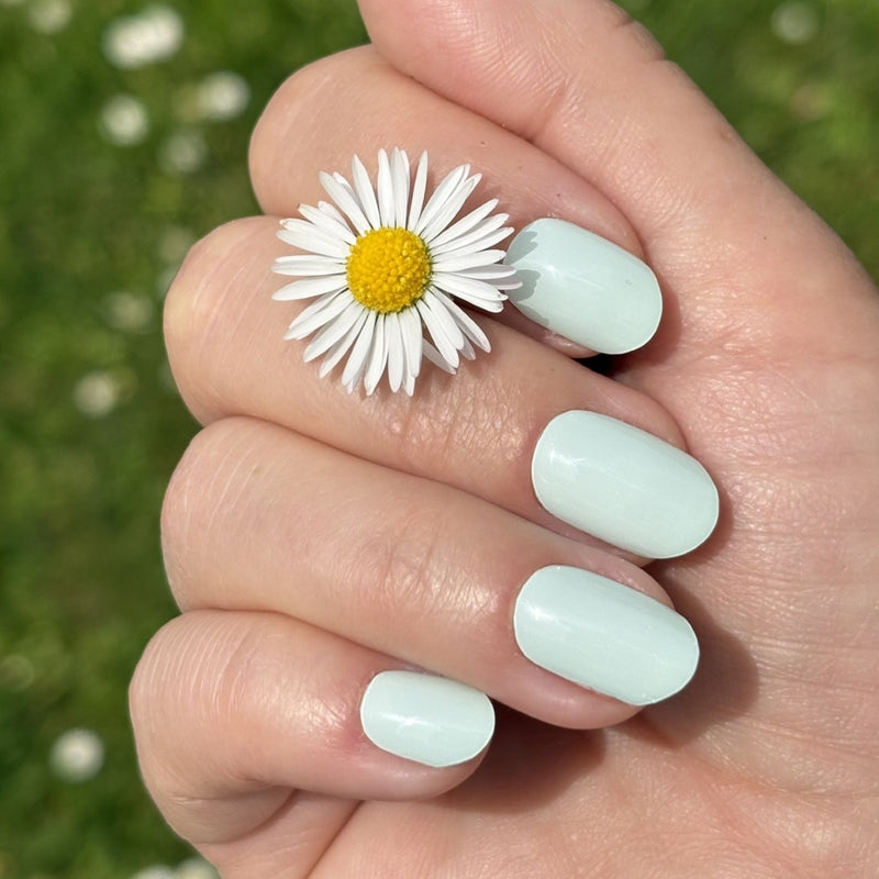 Grüne Nägel Sommer: Die schönsten Nageldesign Ideen von Matcha bis Türkis