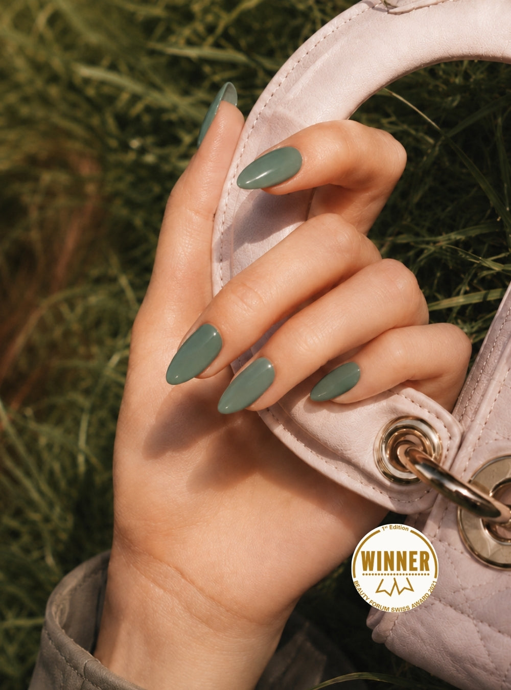 Grüne UV-Nagelfolien