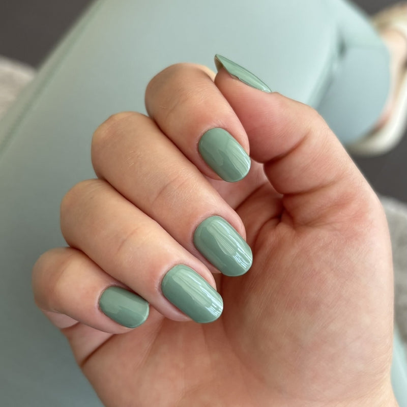 Grüne Nägel Sommer: Die schönsten Nageldesign Ideen von Matcha bis Türkis
