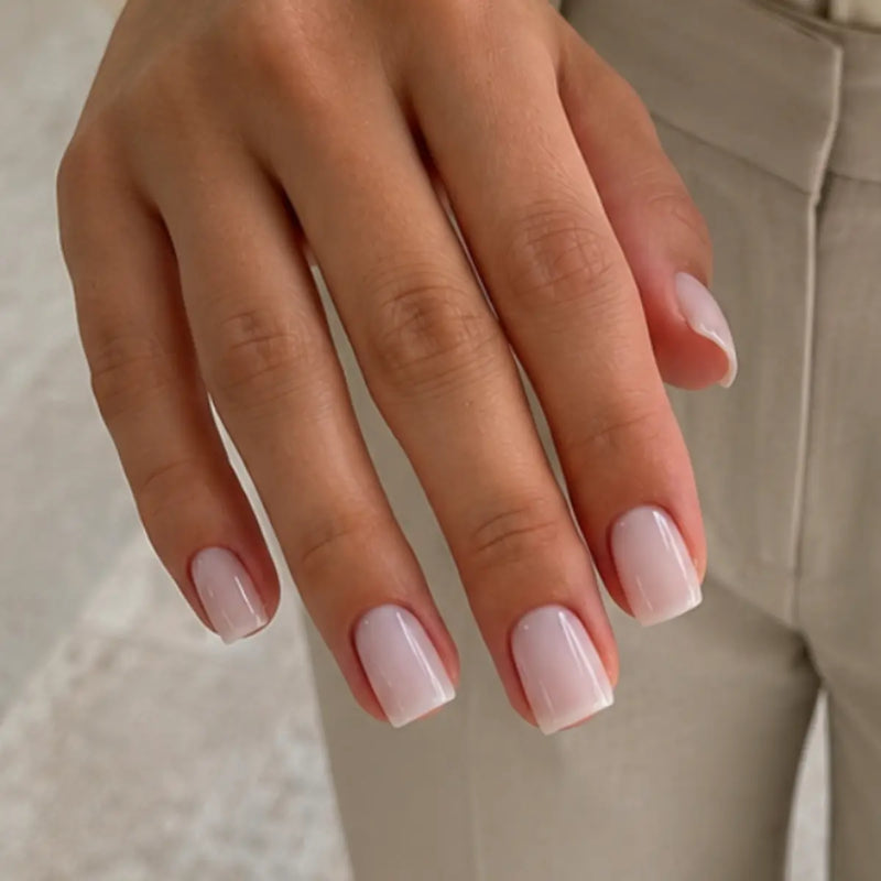 Nude Nails: Diese Maniküre macht es in 15 min möglich