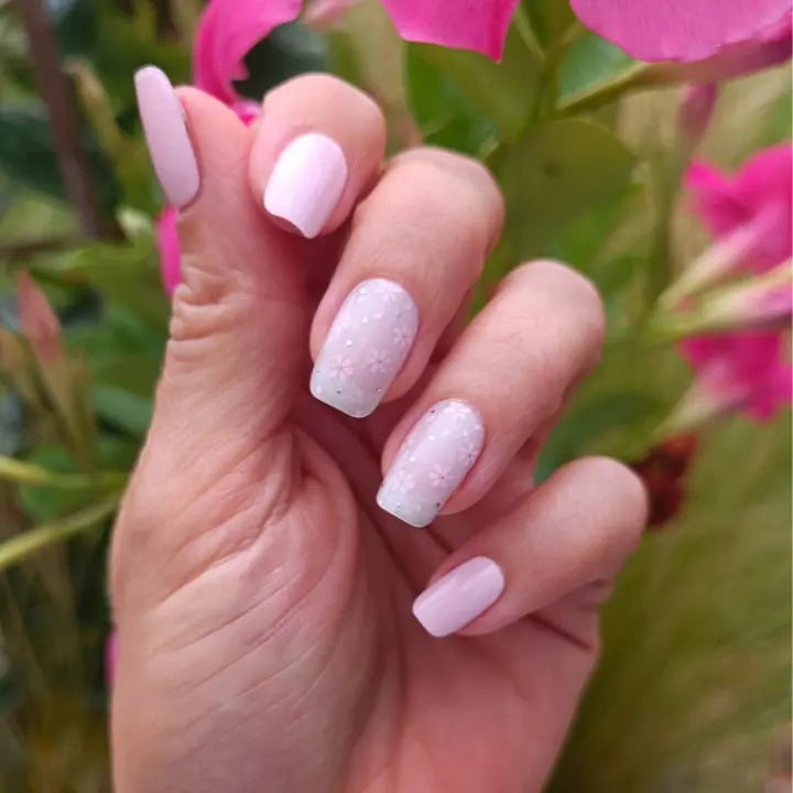 Glow Light Blue UV Nail Wrap