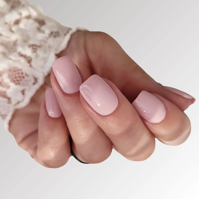 Rosa Nägel: Natürliche Nageldesign Ideen für einen gepflegten Look