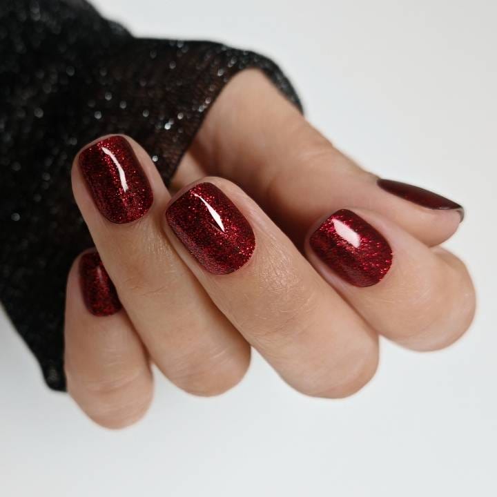 Gelnägel Dunkelrot mit Glitzer – Weihnachtsset So verpasst du deiner Maniküre den perfekten Glitzerlook!