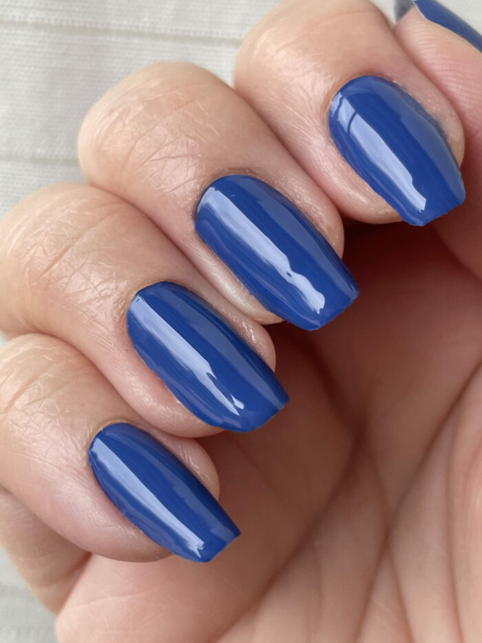 CONFIDENT blue NAGELFOLIEN von MANIFIX schöne Nägel