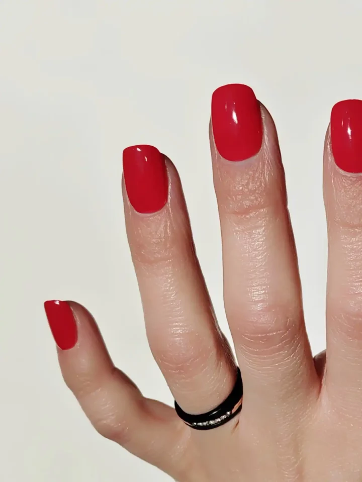 SCANDALOUS red UV NAGELFOLIEN von MANIFIX | in min schöne Nägel mit 4 Wochen Halt vom Awardgewinner